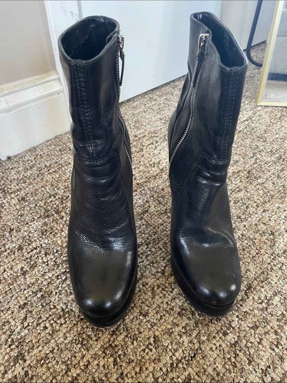Nine West Black Leather Zip Ankle Heeled Boots